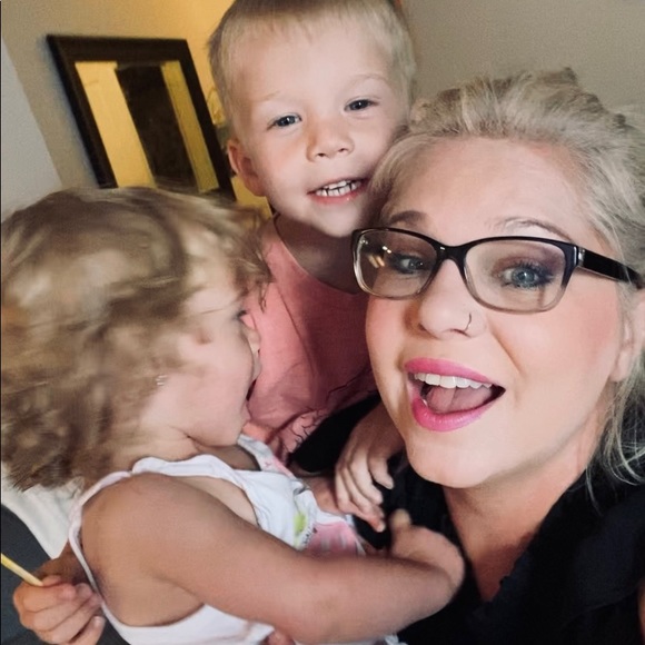 Meet your Posher, Lauren - Picture 1 of 1